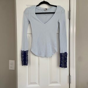 We The Free causal thermal long sleeve shirt, details on sleeves